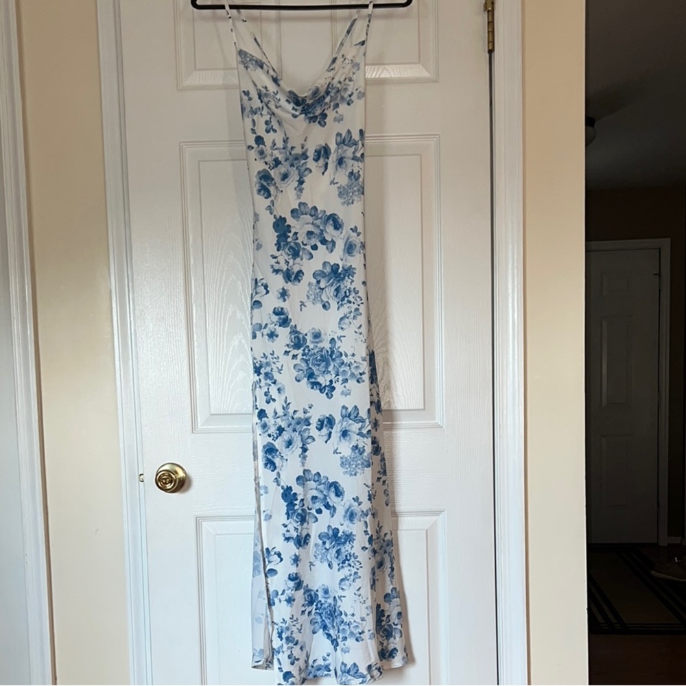 NWT SHEIN Blue Floral Maxi Dress Sz Small